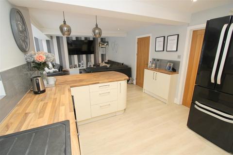 75 Harrow Road, Carshalton, SM5 3QF