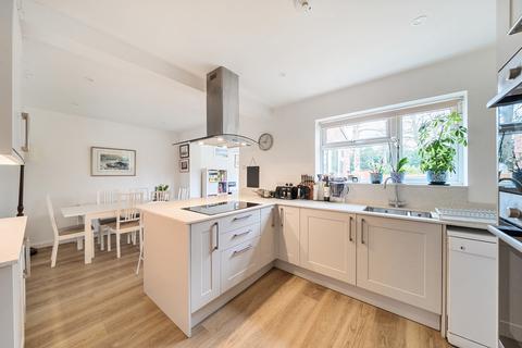 79 East Hill, Woking, GU22 8DL