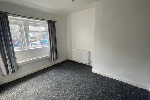 2 bedroom house to rent, High Street, Wibsey, Bradford