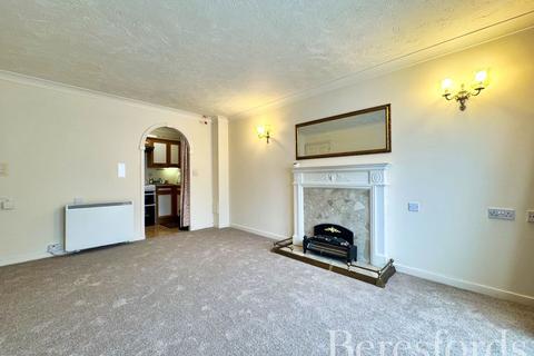 1 bedroom apartment for sale, Fentiman Way, Hornchurch, RM11