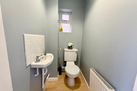 2 bedroom terraced house to rent, Blandford Close, Stoke-On-Trent ST3