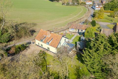 4 bedroom detached house for sale, The Street, Tibenham