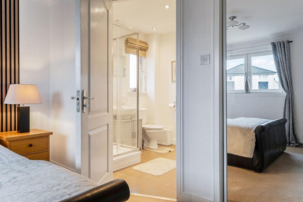 Bedrooms 2 and 3/Jack &amp; Jill en-suite