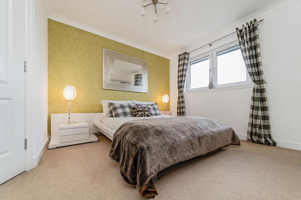 Master bedroom and en-suite