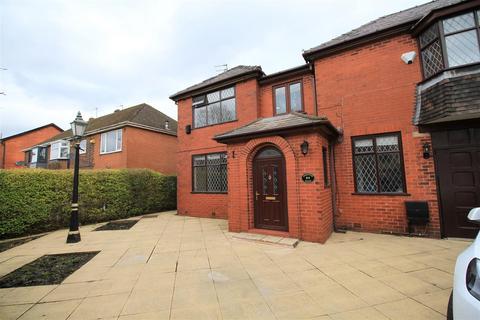 4 bedroom detached house for sale, Darnton Road, Ashton-Under-Lyne OL6