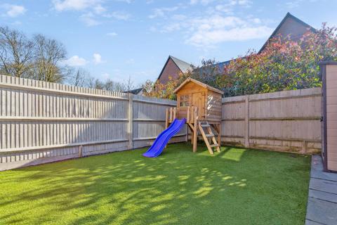 undefined, Frances Drive, Dunstable LU6