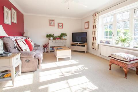 4 bedroom detached house for sale, Deans Close, Haverhill CB9