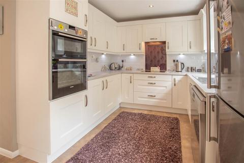 4 bedroom detached house for sale, Deans Close, Haverhill CB9