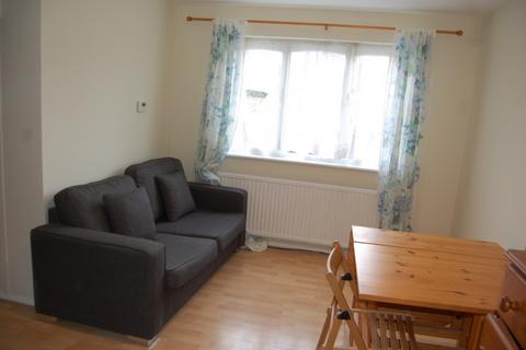 1 bedroom flat to rent, Cornmow Drive, London NW10