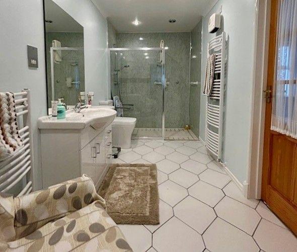Shower Room/Wc