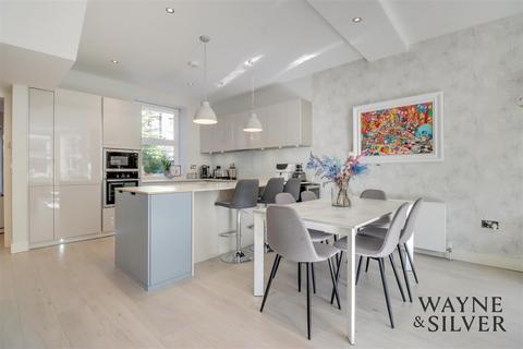 3 bedroom apartment for sale, Kingdon Road, West Hampstead