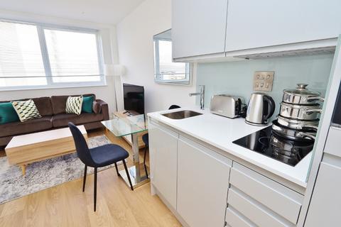 1 bedroom apartment to rent, 363 South Street, Romford, RM1