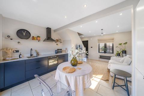 65 Cross Road, Croydon, CR0 6TF