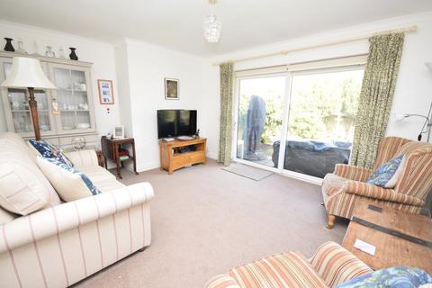 2 bedroom bungalow for sale, The Ferns, Bricksbury Hill, Farnham, GU9