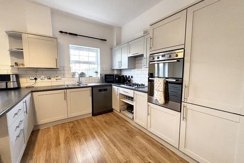 3 bedroom townhouse for sale, Manthorpe Avenue, Manchester M28