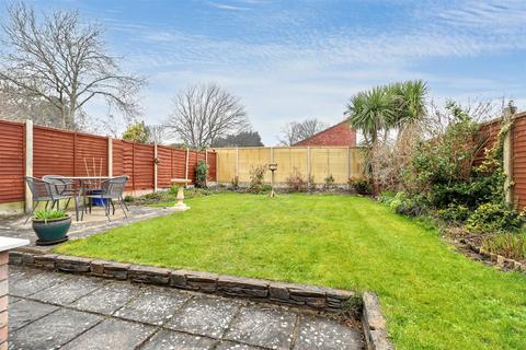 11 Bay Tree Road, Clevedon, BS21 6JP