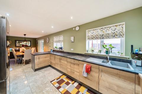 30 Becklands Avenue, New Waltham, Grimsby, DN36 4FA