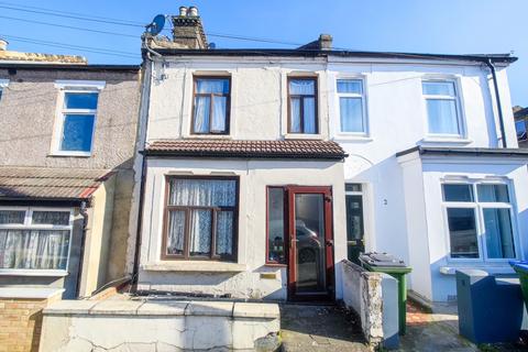 4 Kentmere Road, London, SE18 1DJ