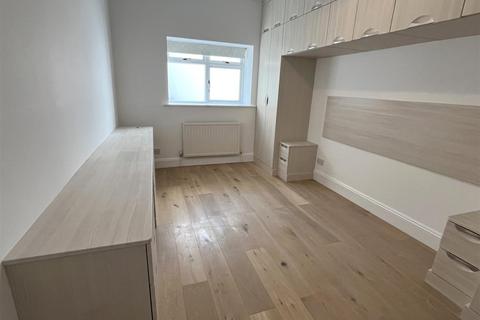 1, Penlee Flats, 2 Tower Park, Fowey, PL23 1JB