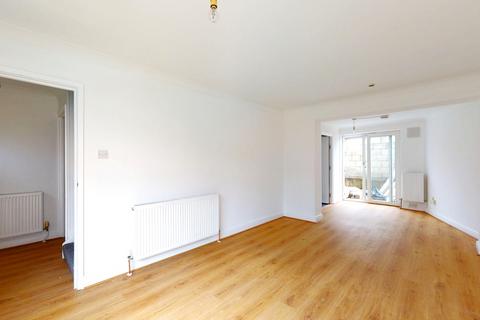 5 bedroom semi-detached house to rent, Summerfield Road, Luton, Bedfordshire, Lu1, Luton, Bedfordshire, LU1