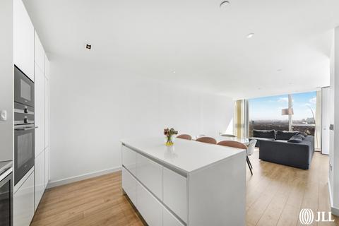 3 bedroom apartment for sale, Skyline Apartments, London N4