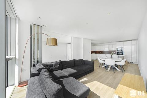 3 bedroom apartment for sale, Skyline Apartments, London N4