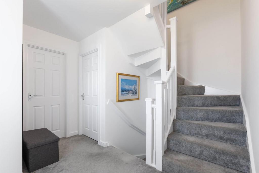 Spacious landing