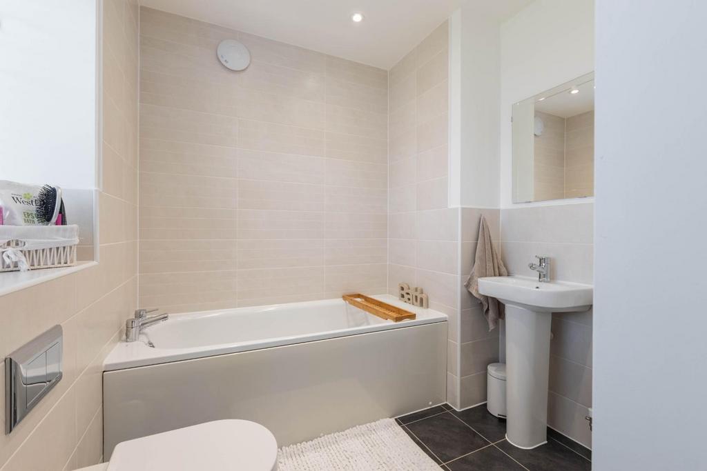 Family bathroom