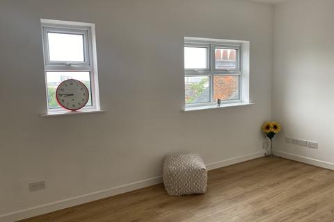 Studio to rent, Glenfield Road, Flat 4, Leicester LE3