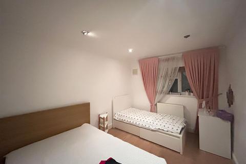 3 bedroom house to rent, Linden Gardens, Enfield