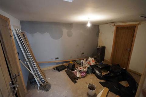 37 Stubbs Road, Penn Fields, Wolverhampton, WV3 7DJ