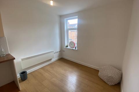 Studio to rent, Fosse Road North, Flat 8, Leicester LE3