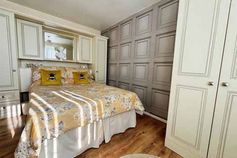 9 Stonecroft, Bradford, BD2 2HW