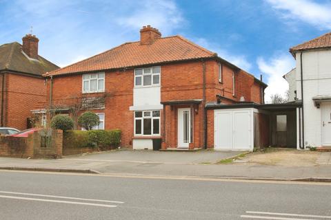 4 bedroom semi-detached house to rent, Swan Road, West Drayton UB7