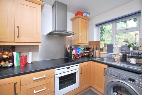 2 bedroom terraced house to rent, Cumberland Avenue, Guildford, Surrey, GU2