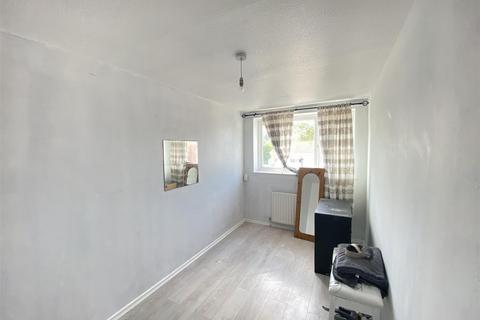 5 bedroom house to rent, Thetford Close, London