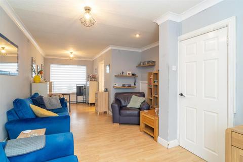 3 bedroom terraced house for sale, Whitehouse Avenue, Borehamwood WD6