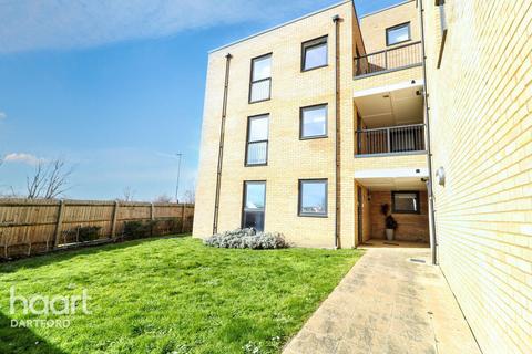 2 bedroom apartment to rent, Ashmore Close, DARTFORD