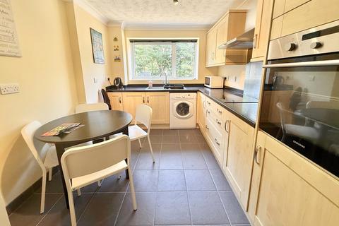 2 bedroom apartment for sale, Meyrick Road, Bournemouth, BH1