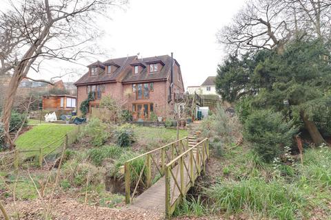 4 bedroom semi-detached house for sale, AVONDALE ROAD, WATERLOOVILLE