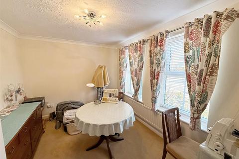 17 Bodicote Grove, Sutton Coldfield, B75 5TG