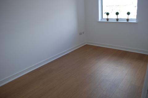 1 bedroom flat to rent, Sandhurst Road, Leicester LE3