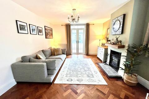 4 bedroom detached house for sale, London Road, Newington, Sittingbourne, Kent