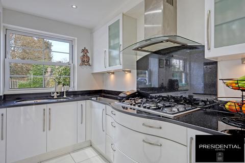 5 bedroom detached house for sale, Chigwell IG7