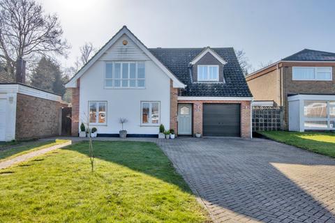 4 bedroom detached house for sale, Conifer Drive, Meopham, Gravesend, Kent, DA13