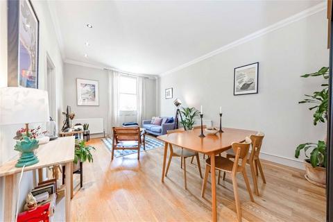 2 bedroom flat to rent, St. Georges Square, London SW1V