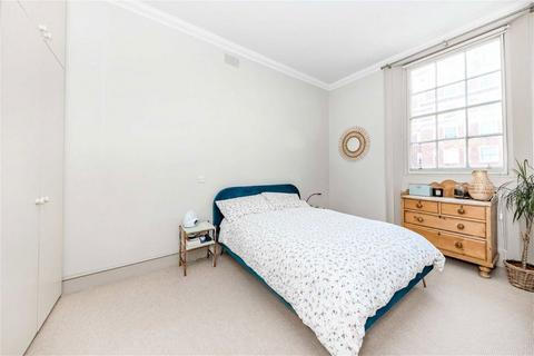 2 bedroom flat to rent, St. Georges Square, London SW1V