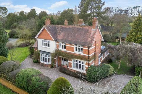 4 bedroom detached house for sale, Pinley Green, Claverdon, Warwickshire CV35 8LX