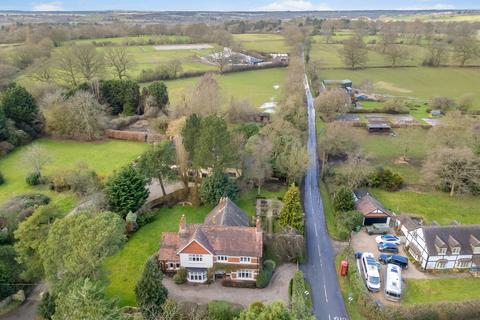 4 bedroom detached house for sale, Pinley Green, Claverdon, Warwickshire CV35 8LX