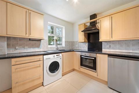 2 bedroom apartment for sale, Woodcourt, Brooklands Road, Sale